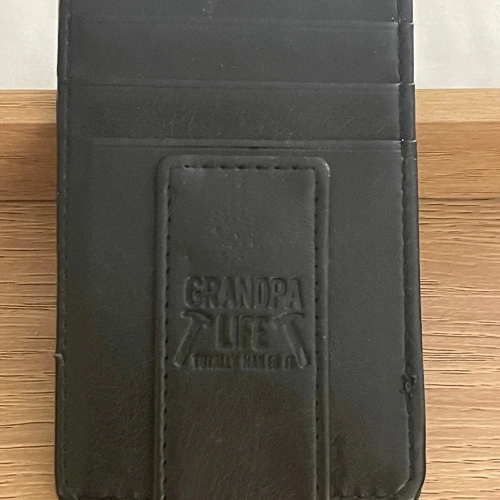 ‼️NWT Simply Southern Black “Grandpa life”money clip w/ card holders